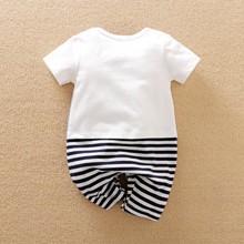 Laden Sie das Bild in den Galerie-Viewer, Baby Boy / Girl jumpsuit/ romper