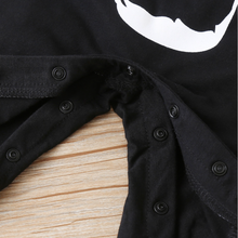 Laden Sie das Bild in den Galerie-Viewer, Baby toddler design print Jumpsuit/ romper