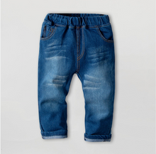 Laden Sie das Bild in den Galerie-Viewer, Toddler Boy slim jeans