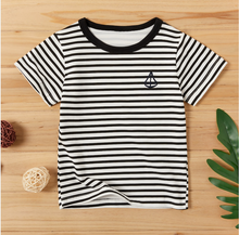 Laden Sie das Bild in den Galerie-Viewer, Toddler Boy striped T-shirt