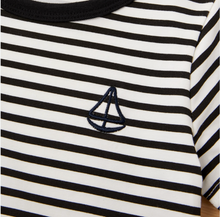 Laden Sie das Bild in den Galerie-Viewer, Toddler Boy striped T-shirt
