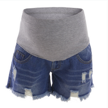Laden Sie das Bild in den Galerie-Viewer, Ripped Maternity Belly Support Inelastic Denim Shorts