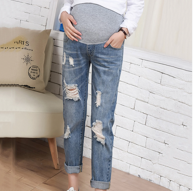 Ripped maternity Jeans