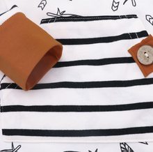 Laden Sie das Bild in den Galerie-Viewer, Stylish autumn leaves design long-sleeve Jumpsuit