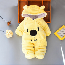 Laden Sie das Bild in den Galerie-Viewer, Bear design winter baby romper
