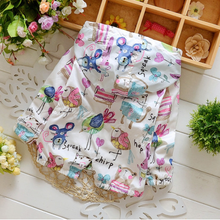 Laden Sie das Bild in den Galerie-Viewer, Baby Girls Cartoon print jacket