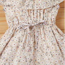 Laden Sie das Bild in den Galerie-Viewer, Girls flower pattern jumpsuite