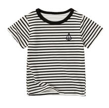 Laden Sie das Bild in den Galerie-Viewer, Toddler Boy striped T-shirt