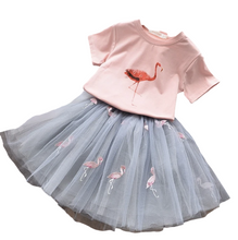 Laden Sie das Bild in den Galerie-Viewer, Flamingo design Fancy skirt & T-shirt Clothing Sets
