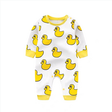 Laden Sie das Bild in den Galerie-Viewer, Adorable duck print jumpsuit
