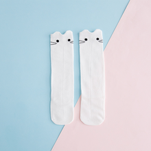 Laden Sie das Bild in den Galerie-Viewer, Set of Lovely cat design stockings for Baby Girls
