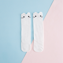 Laden Sie das Bild in den Galerie-Viewer, Lovely Cat design stockings for Baby Girl
